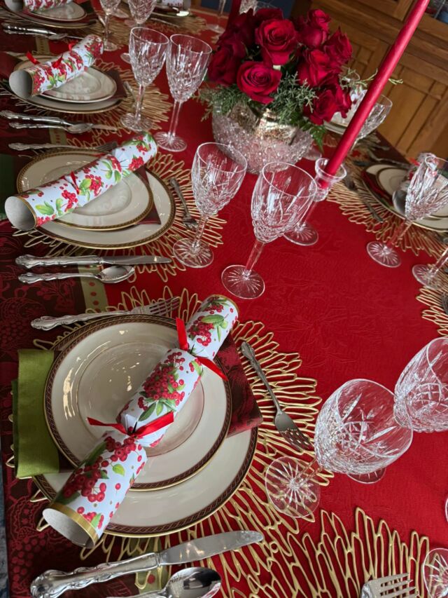 The table is set. Now for the food! Merry Christmas!